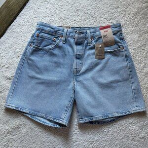 NWT Levi’s 501 High Rise Mid Thigh Women's Light Wash Jean Shorts Size 30